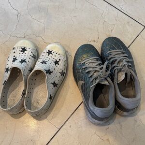 Nike Kids Black and Gray Star Sneakers